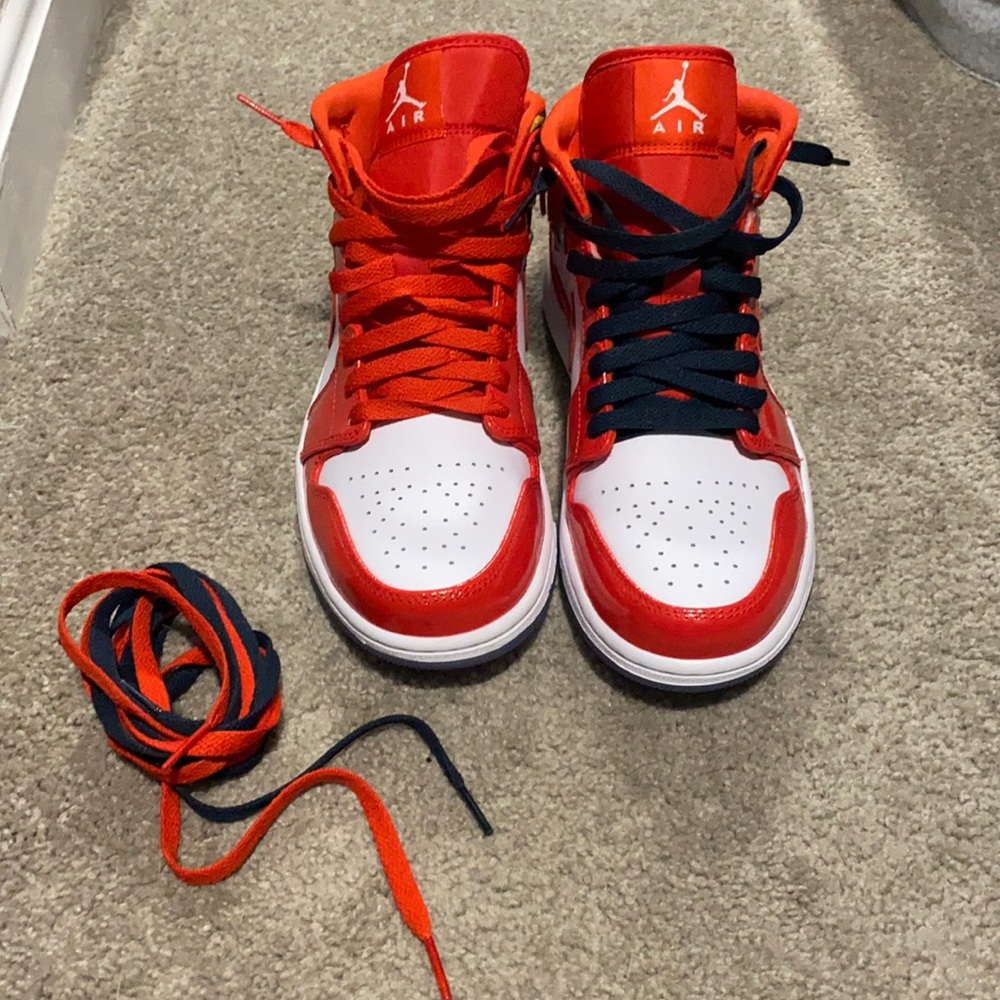 Authentic Jordan 1 mid - Barcelona Sweater Red Patent